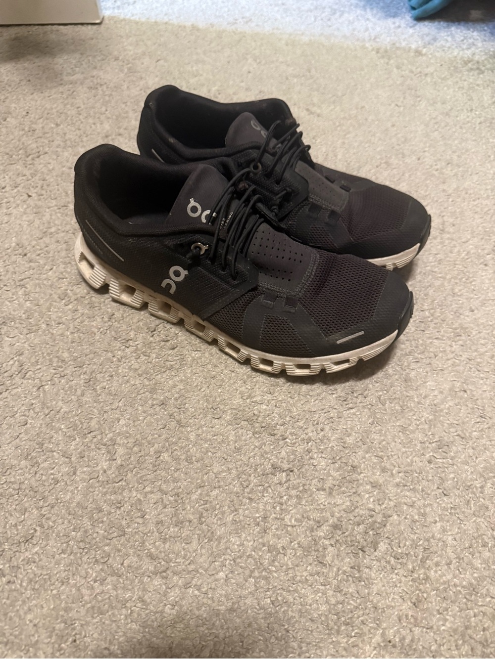 On Running Running Cloud Women’s Black Running Shoes